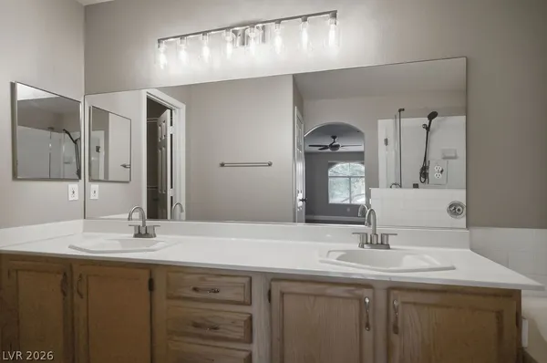 $1,995 | 910 Elegant Coral Avenue, Henderson, NV 89015