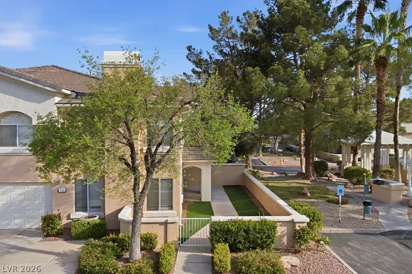 $1,995 | 910 Elegant Coral Avenue, Henderson, NV 89015