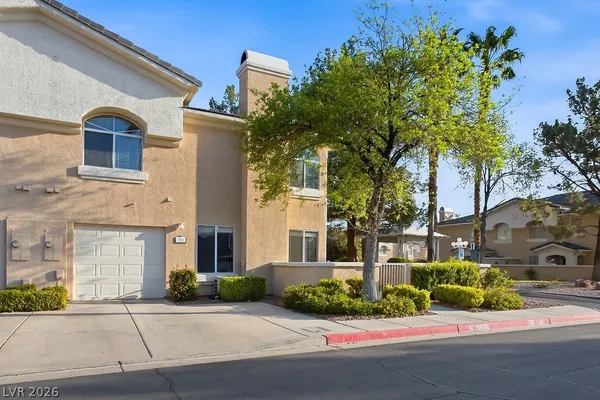 $1,995 | 910 Elegant Coral Avenue, Henderson, NV 89015