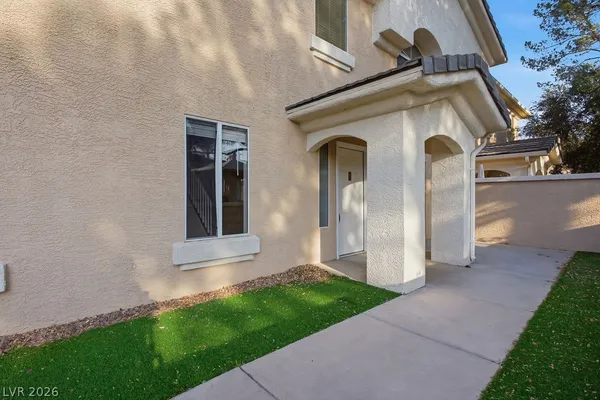 $1,995 | 910 Elegant Coral Avenue, Henderson, NV 89015