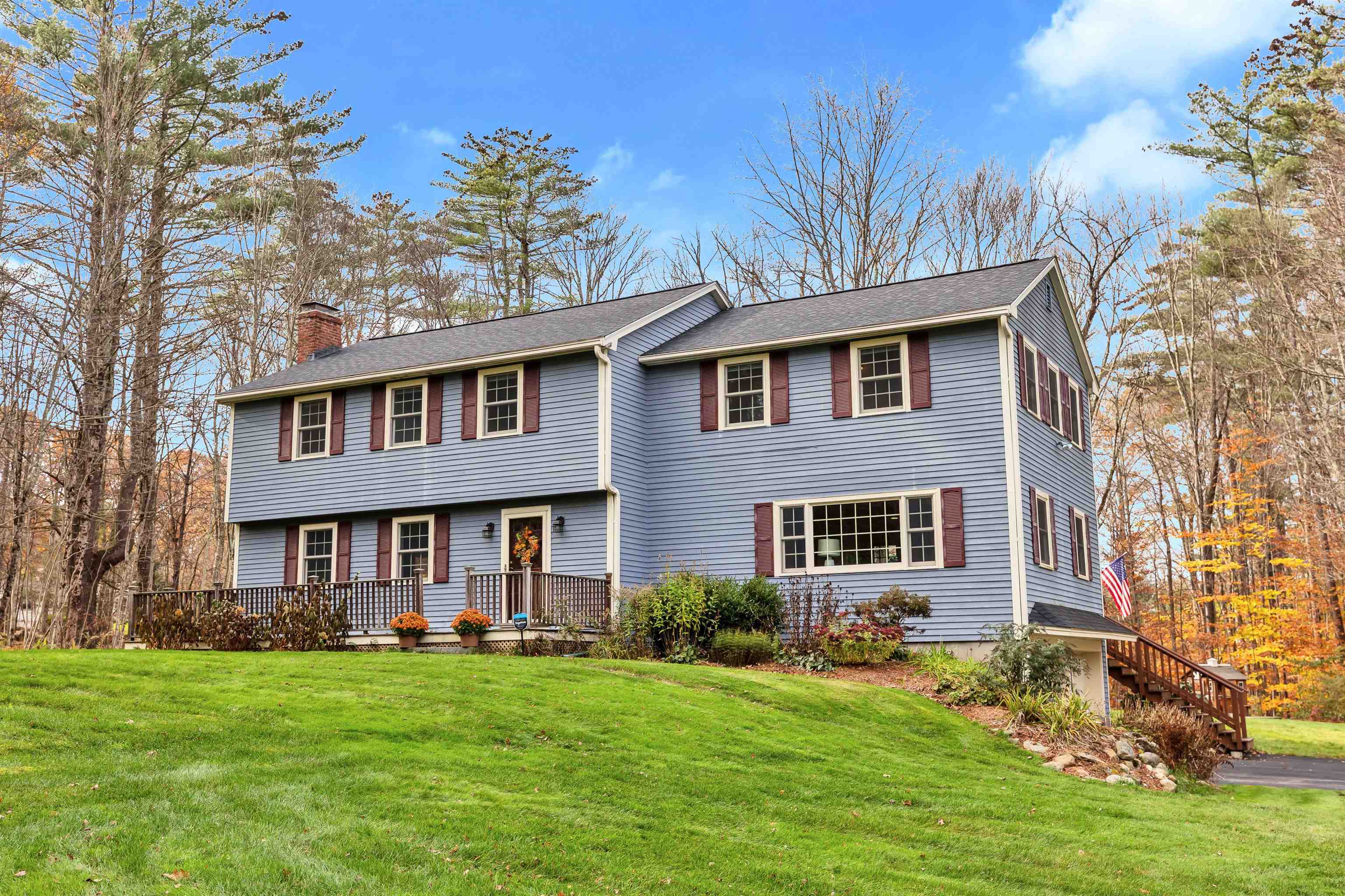 1 Georgetown Drive Amherst, NH 03031 - Photo 2 of 40