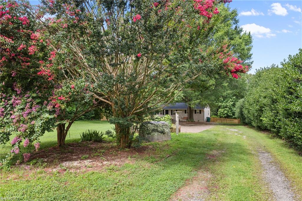 528 Lawrence Ridge Road Lewisville, NC 27023 - Photo 4 of 33 Gallery Image 4