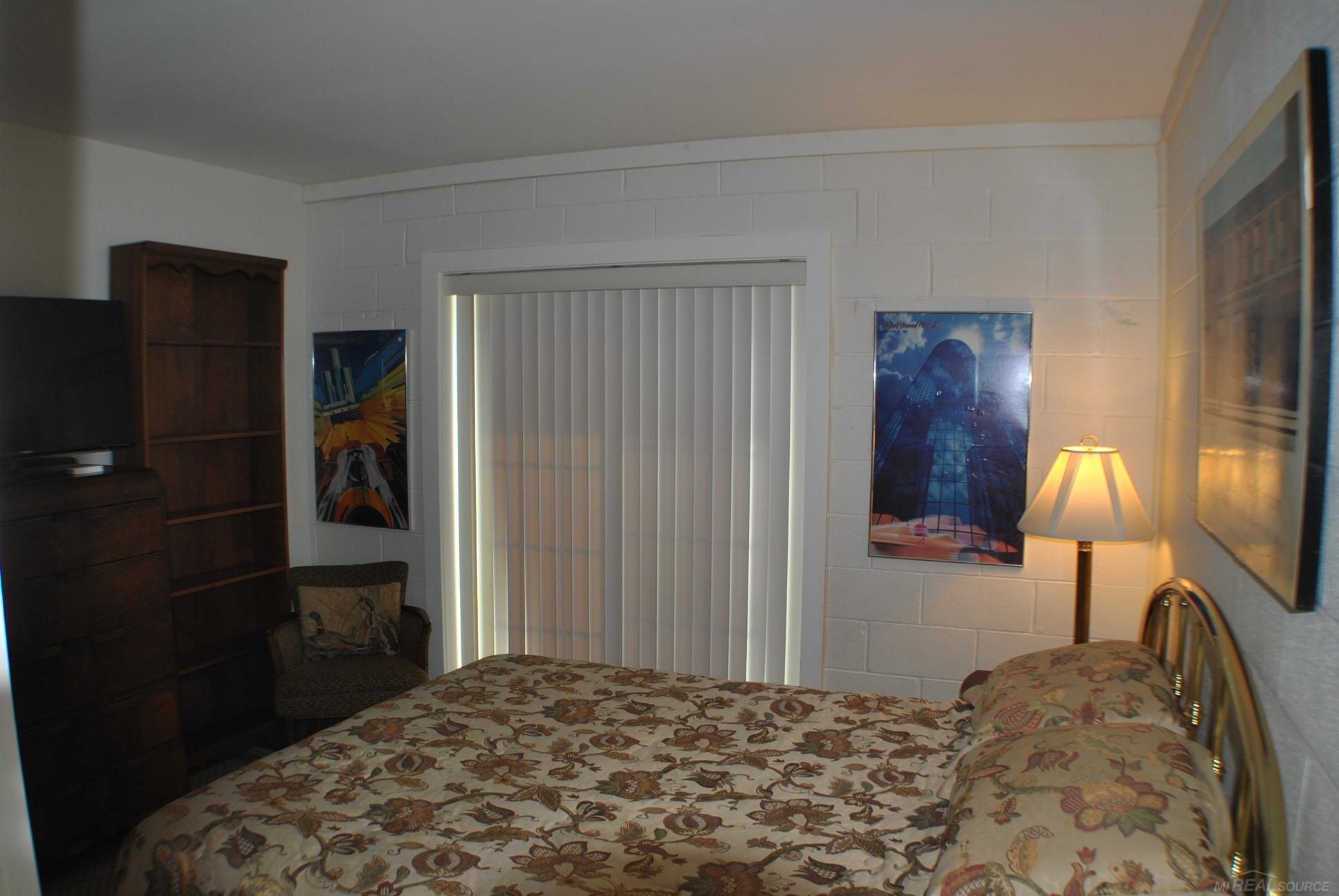 1128 Minnesota Road Port Huron, MI 48060 - Photo 24 of 40