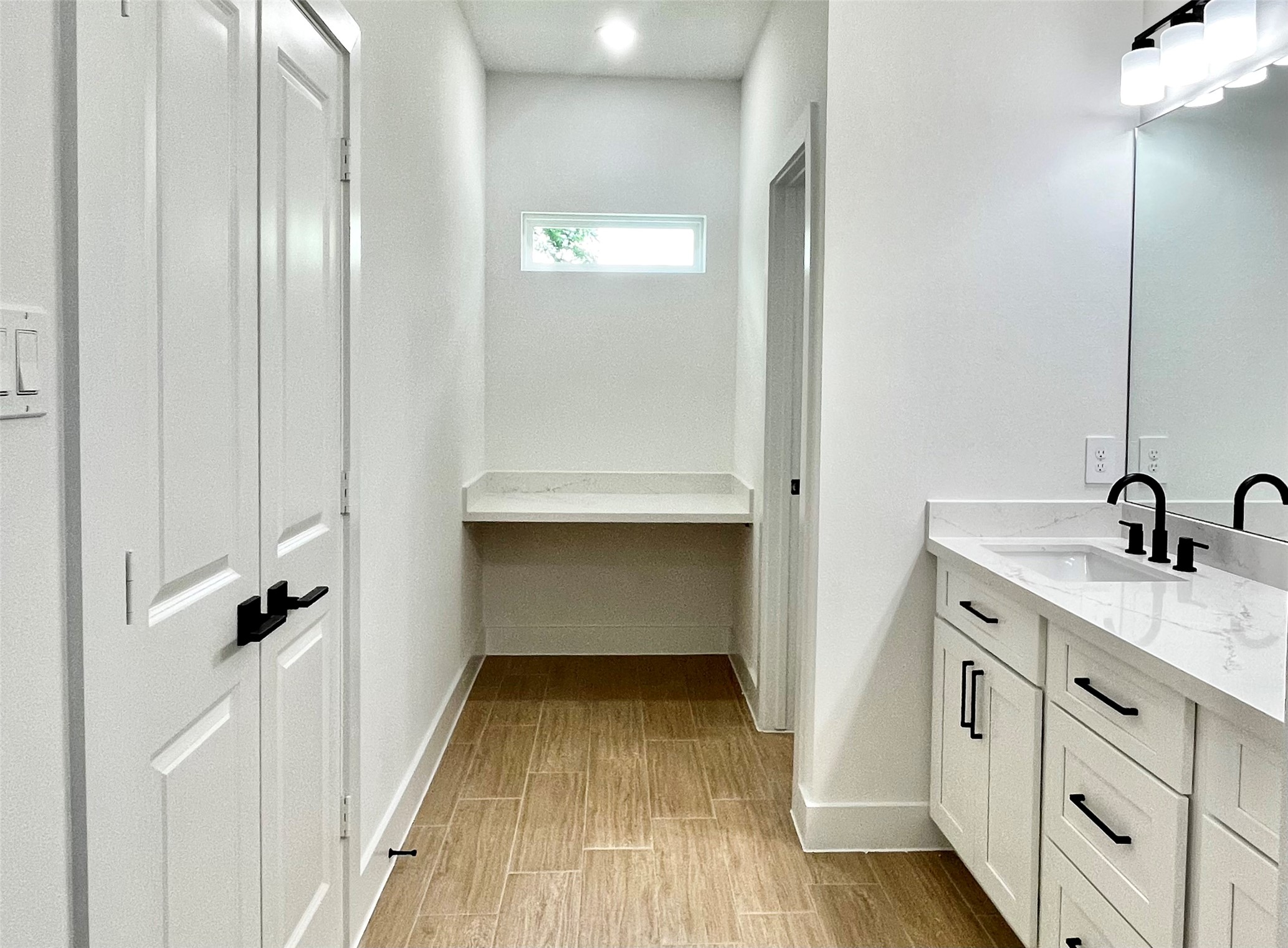 5710 Delmack Street, Unit B Houston, TX 77032 - Photo 14 of 30 Master Bathroom