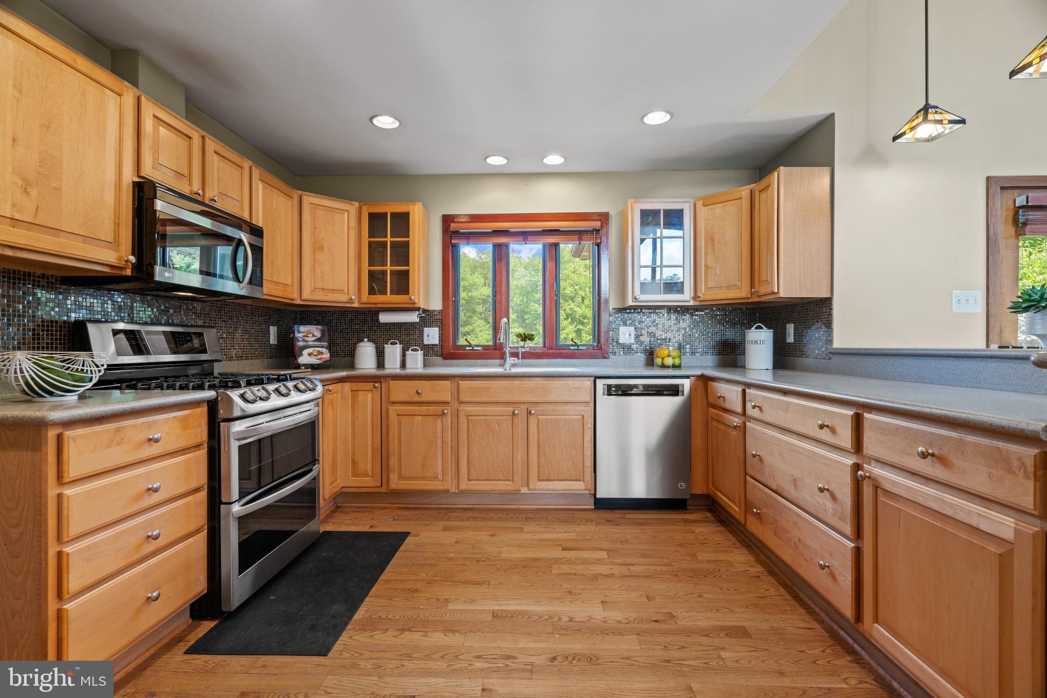 1105 Shaffersville Road Mount Airy, MD 21771 - Photo 8 of 46 Spacious Updated Kitchen