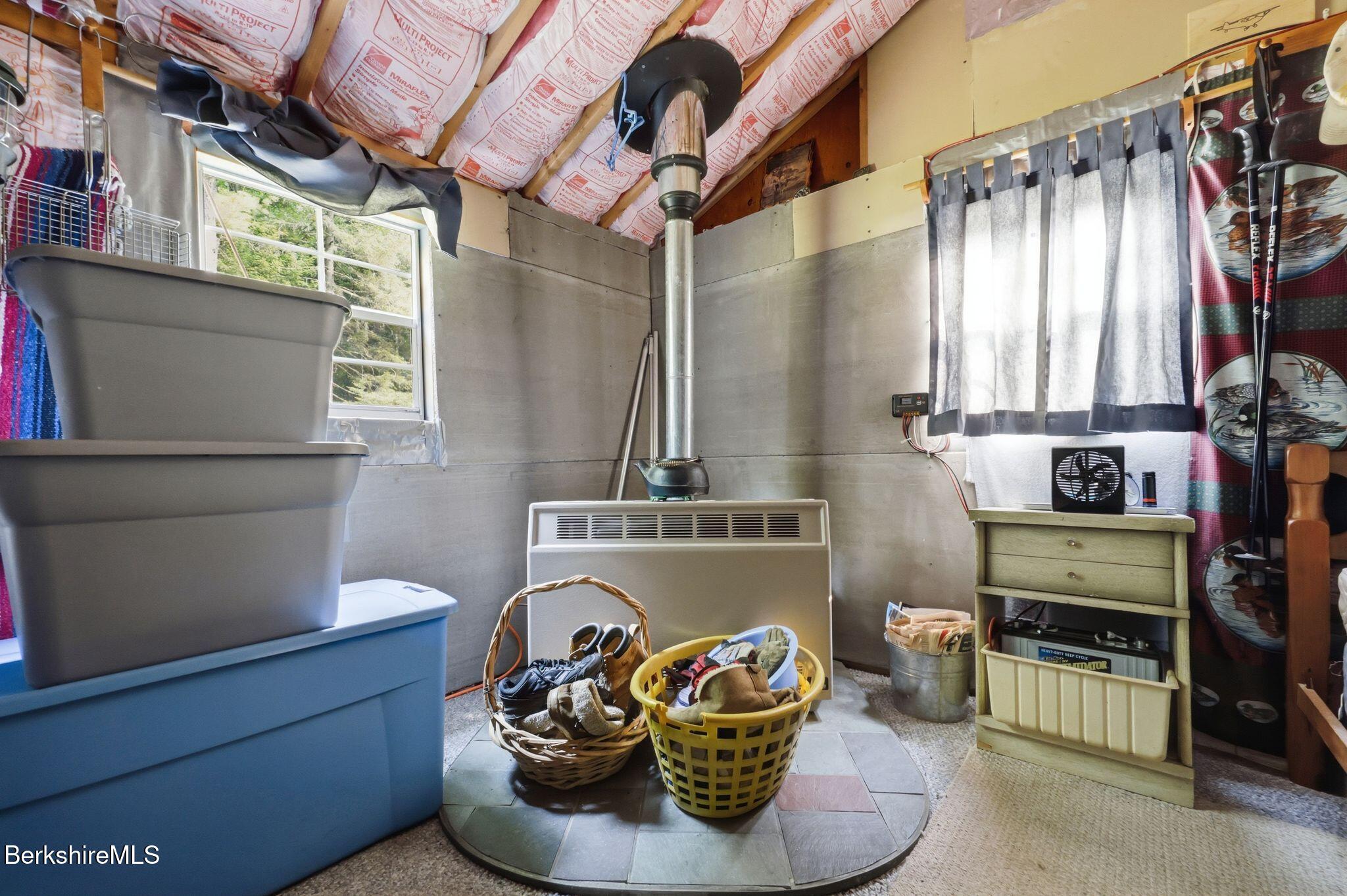 3.3 Gibbs Road Blandford, MA 01008 - Photo 11 of 35 interior cabin 1