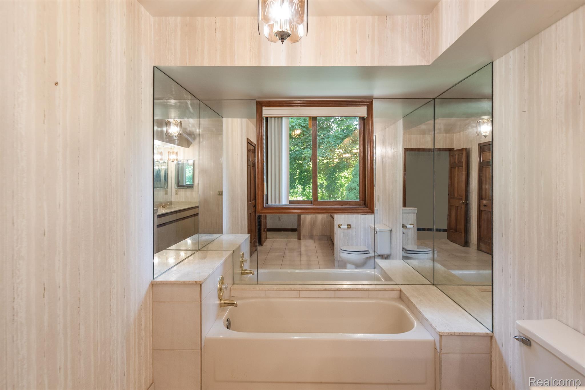 Owners Bathroom