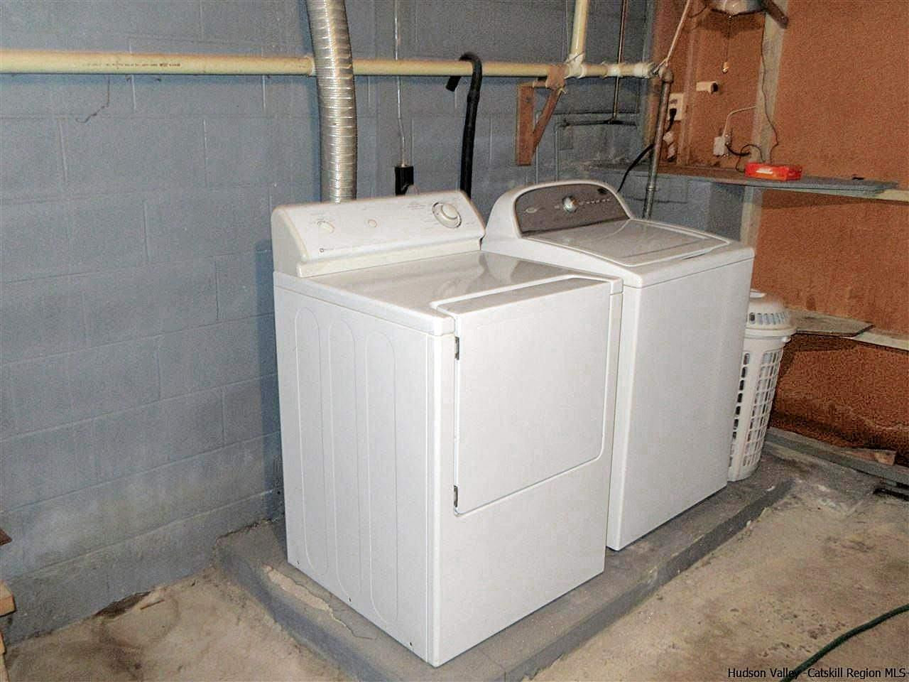 15 Old Lasher Road Saugerties, NY 12477 - Photo 10 of 18 a utility room with dryer and washer