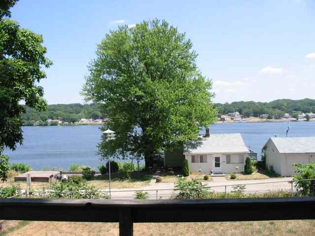 828 North Cody Road Le Claire, IA 52753 - Photo 2 of 2 Gallery Image 2