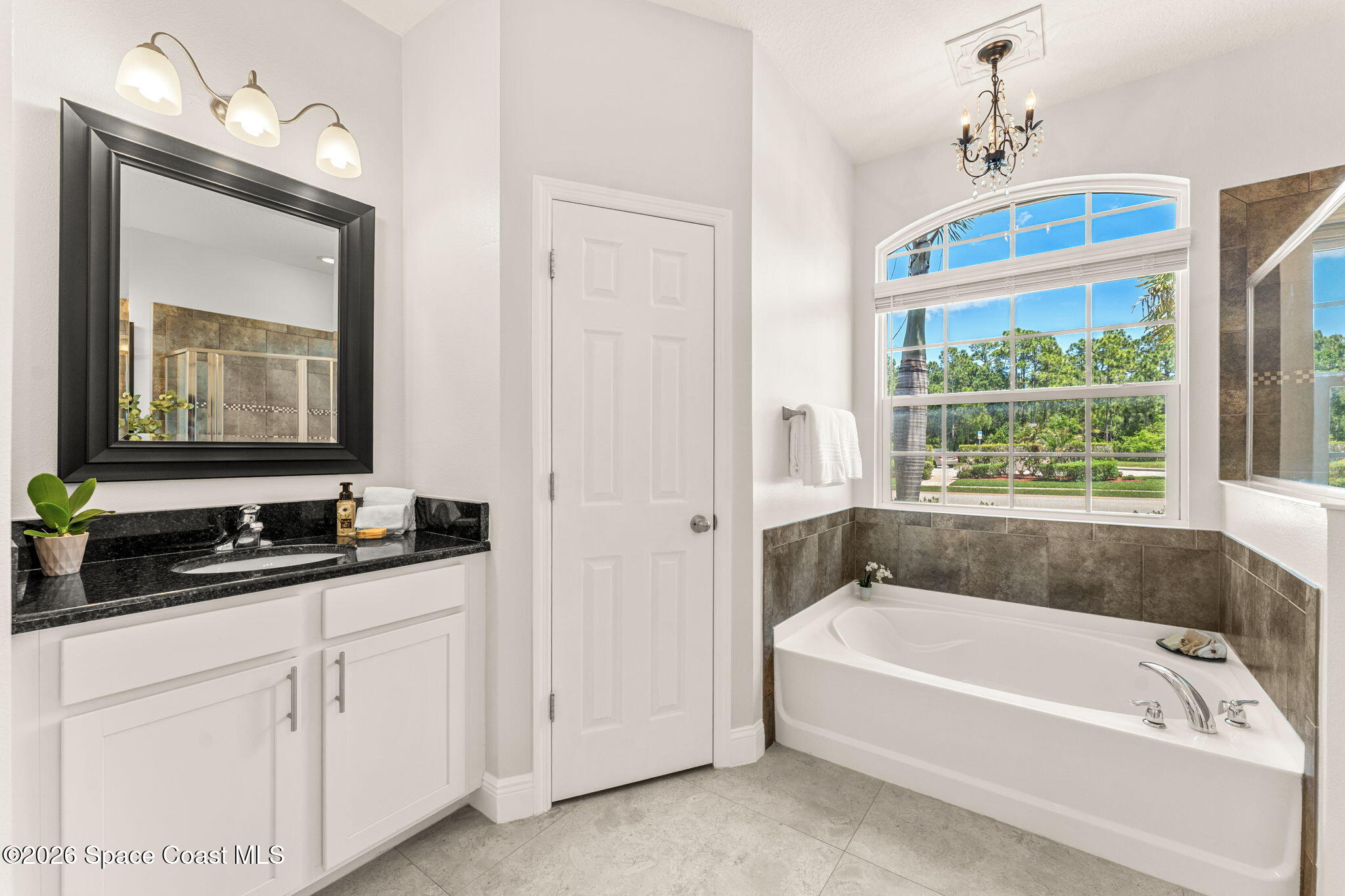 3713 Rushing Waters Drive Melbourne, FL 32904 - Photo 21 of 51 Primary Suite & En-Suite (4)
