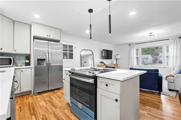 $350,000 | 4019 West 62nd Terrace, Fairway, KS 66205