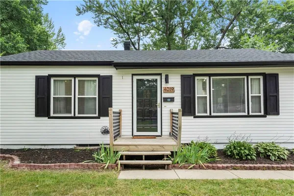 $350,000 | 4019 West 62nd Terrace, Fairway, KS 66205