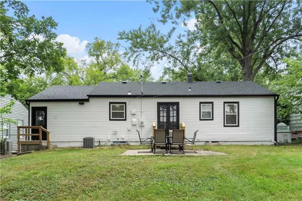 $350,000 | 4019 West 62nd Terrace, Fairway, KS 66205