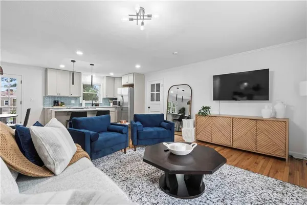 $350,000 | 4019 West 62nd Terrace, Fairway, KS 66205