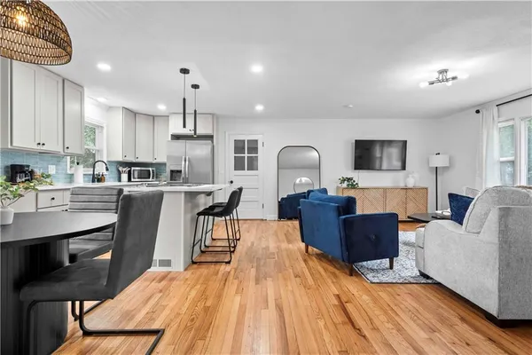 $350,000 | 4019 West 62nd Terrace, Fairway, KS 66205