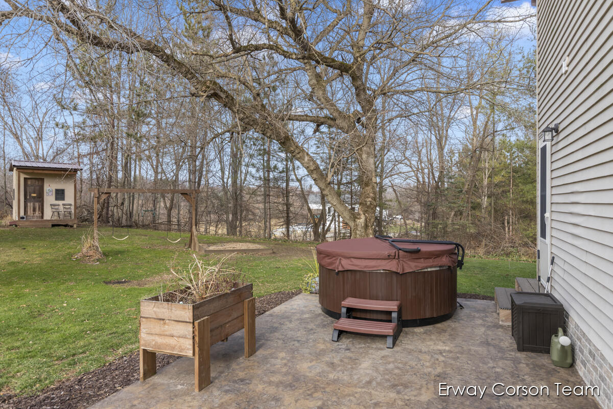 6575 Hammond Road Freeport, MI 49325 - Photo 5 of 48 IMG_1029