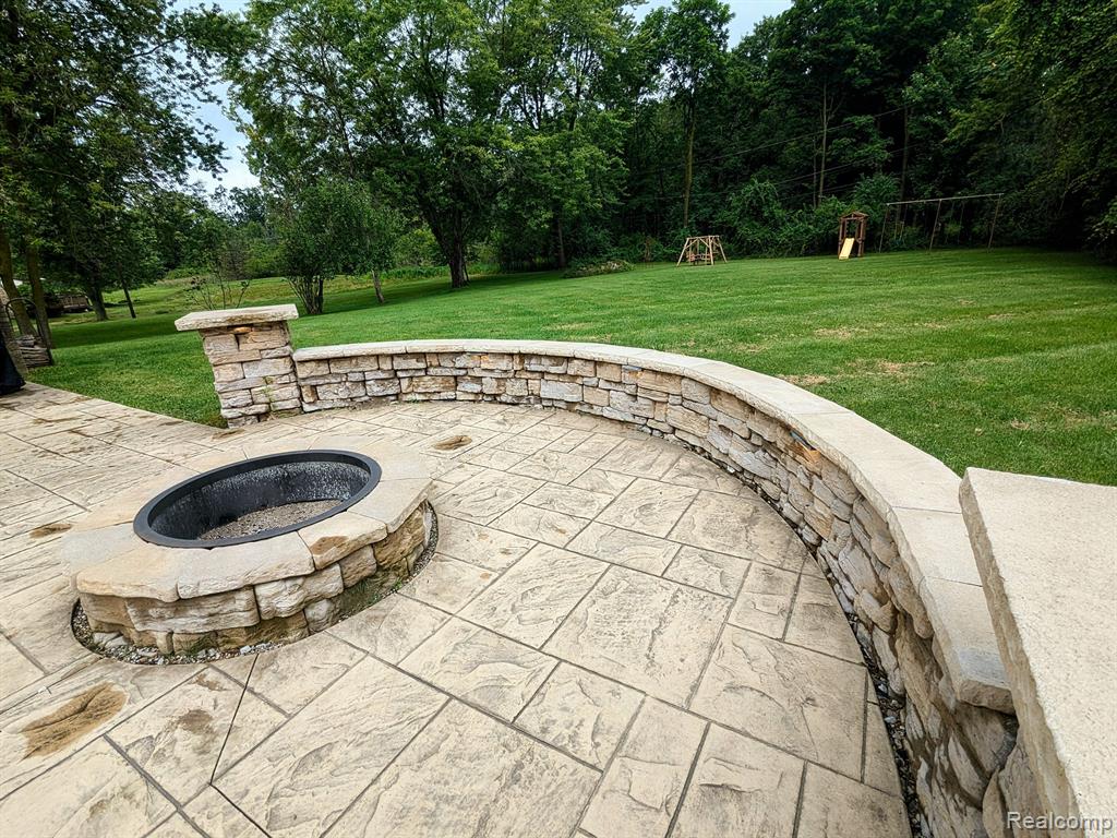 26199 Power Road Farmington Hills, MI 48334 - Photo 43 of 51
