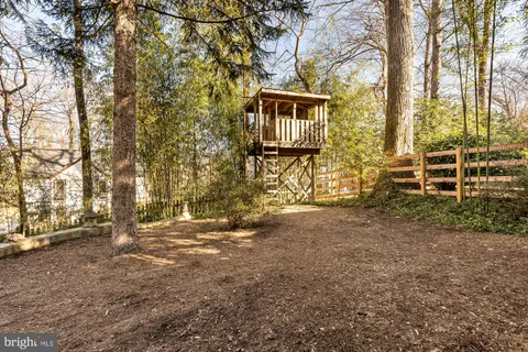 $1,749,000 | 6317 Poe Road, Bethesda, MD 20817