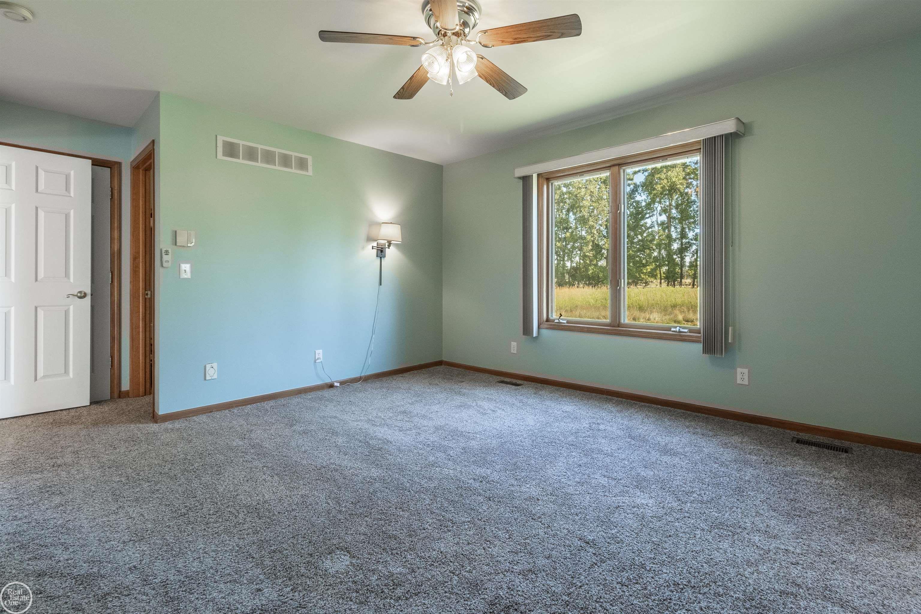 66280 Romeo Plank Road Ray, MI 48096 - Photo 6 of 76