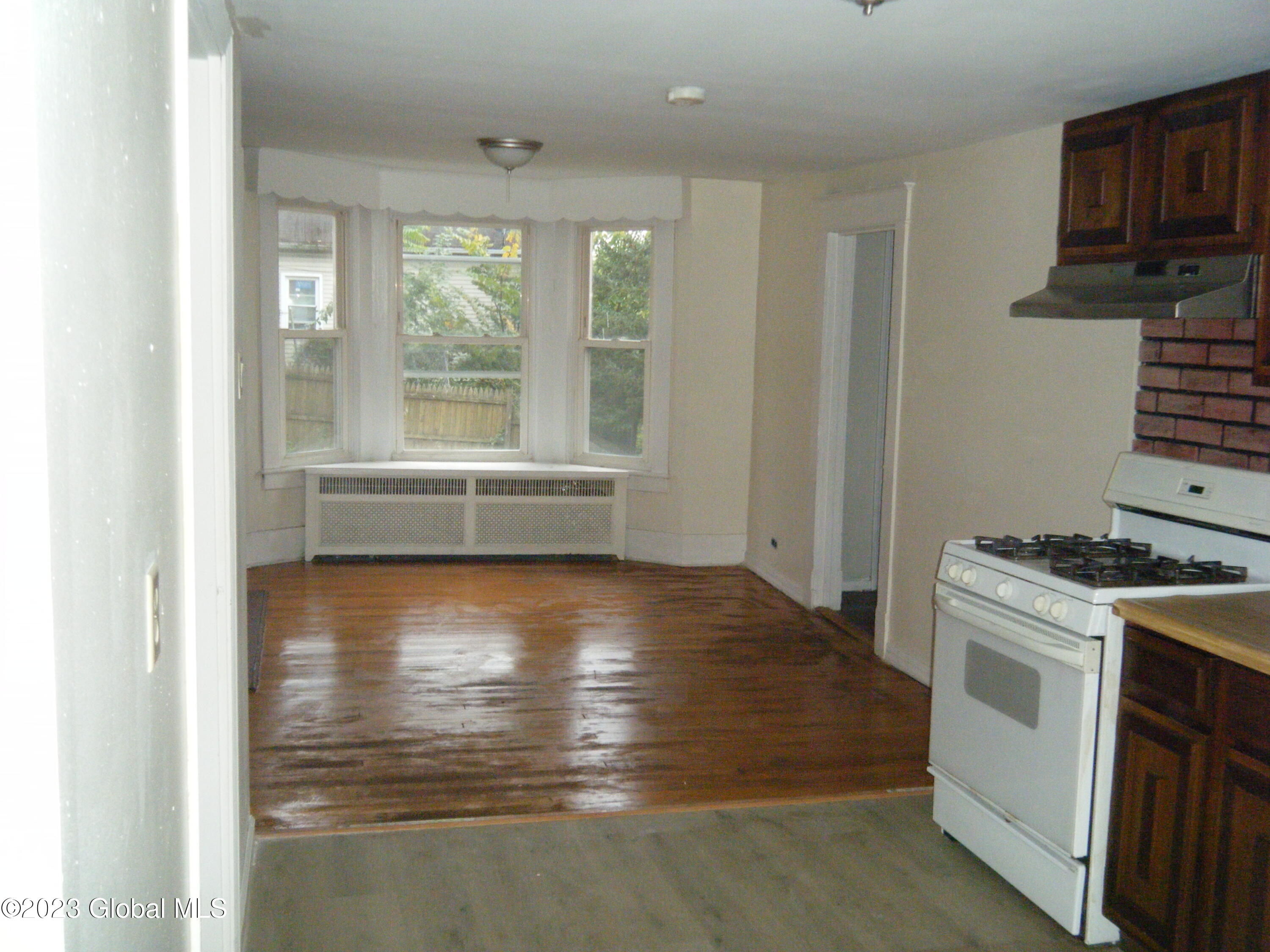 76 Elm Street Rensselaer, NY 12144 - Photo 5 of 18 DSCF1673