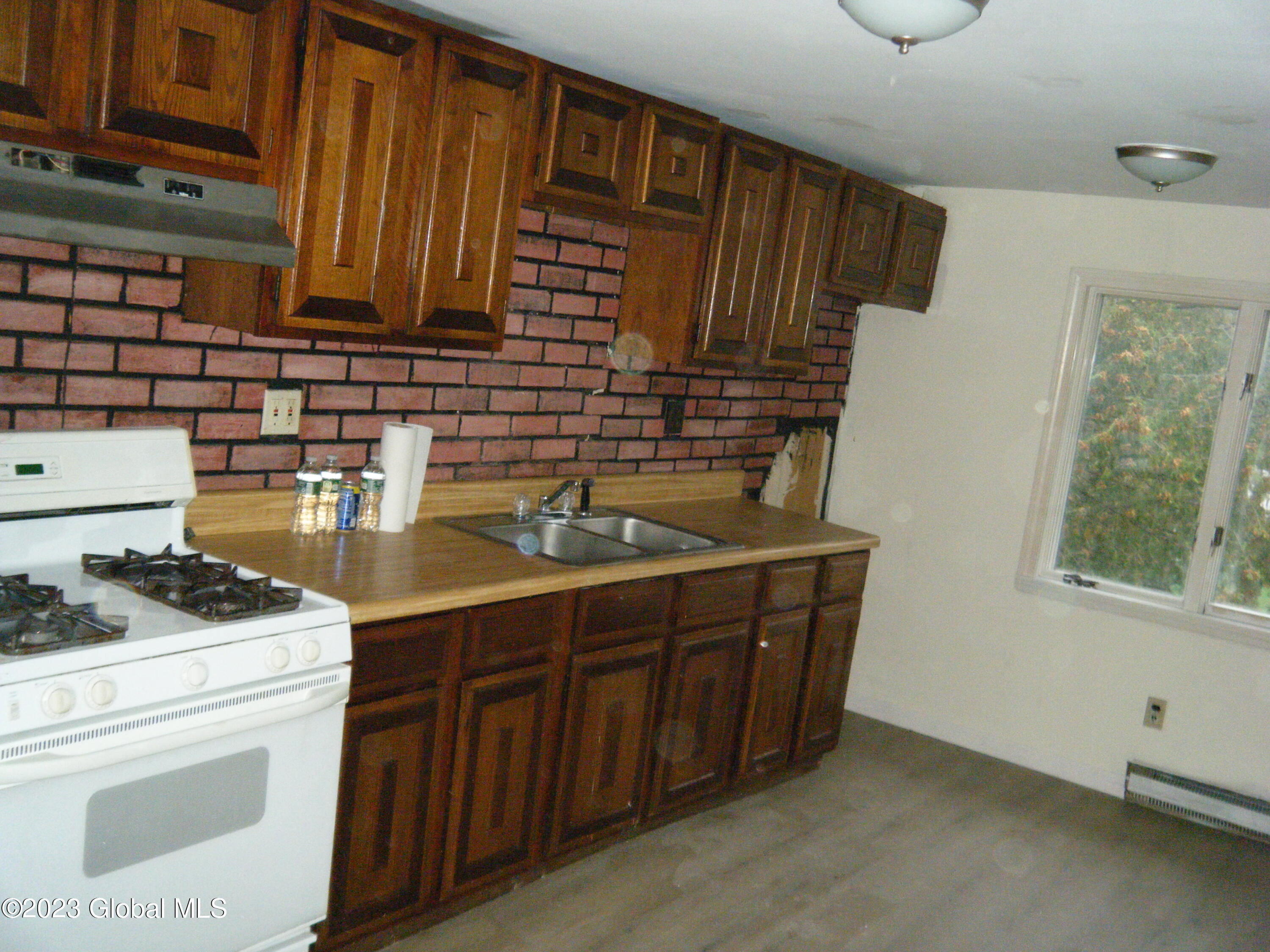 76 Elm Street Rensselaer, NY 12144 - Photo 6 of 18 DSCF1672