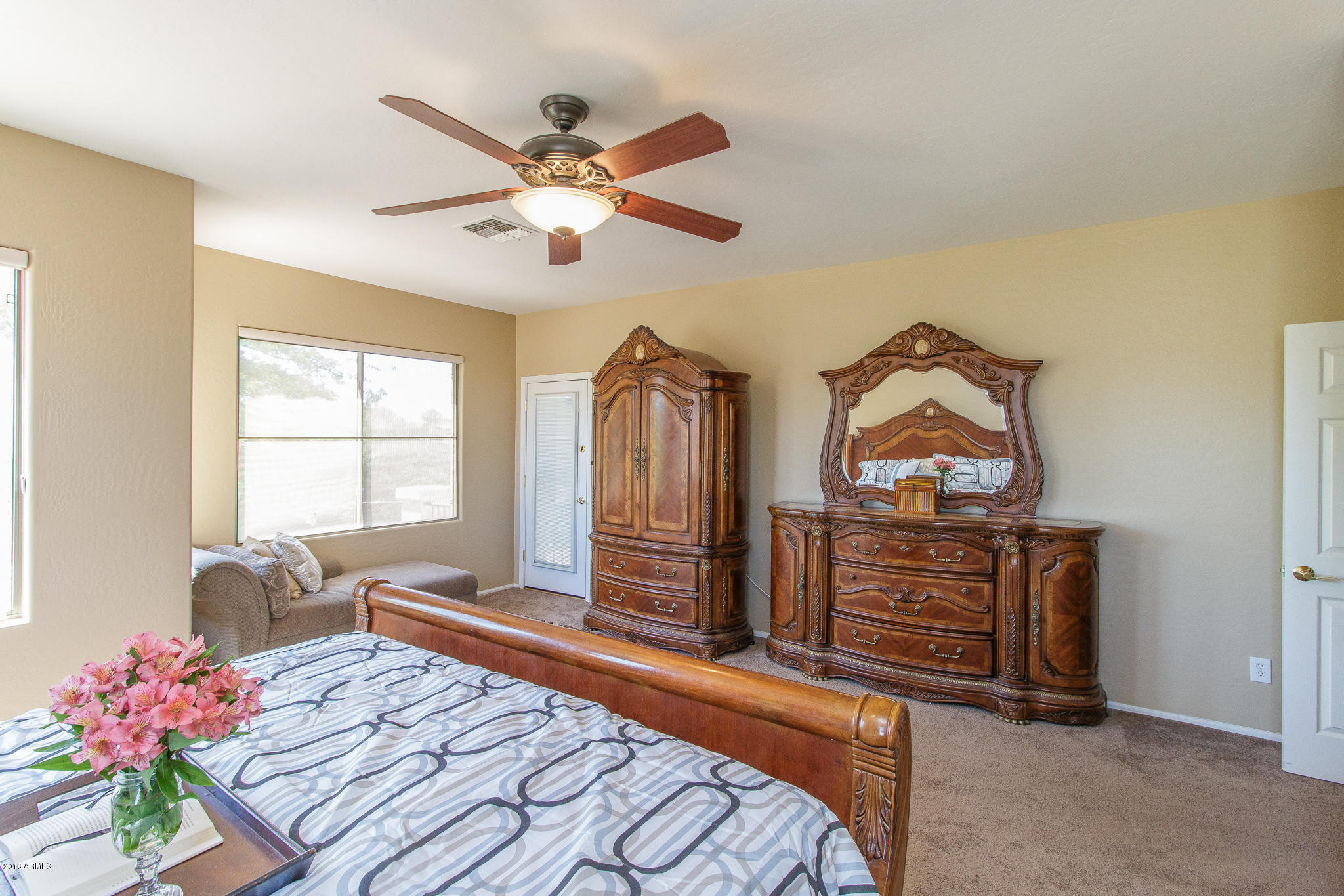 4265 East Buckboard Road Gilbert, AZ 85297 - Photo 17 of 55 17) MASTER TO BALCONY