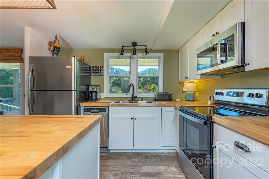222 Bee Ridge Road Asheville, NC 28803 - Photo 11 of 48 Gallery Image 11