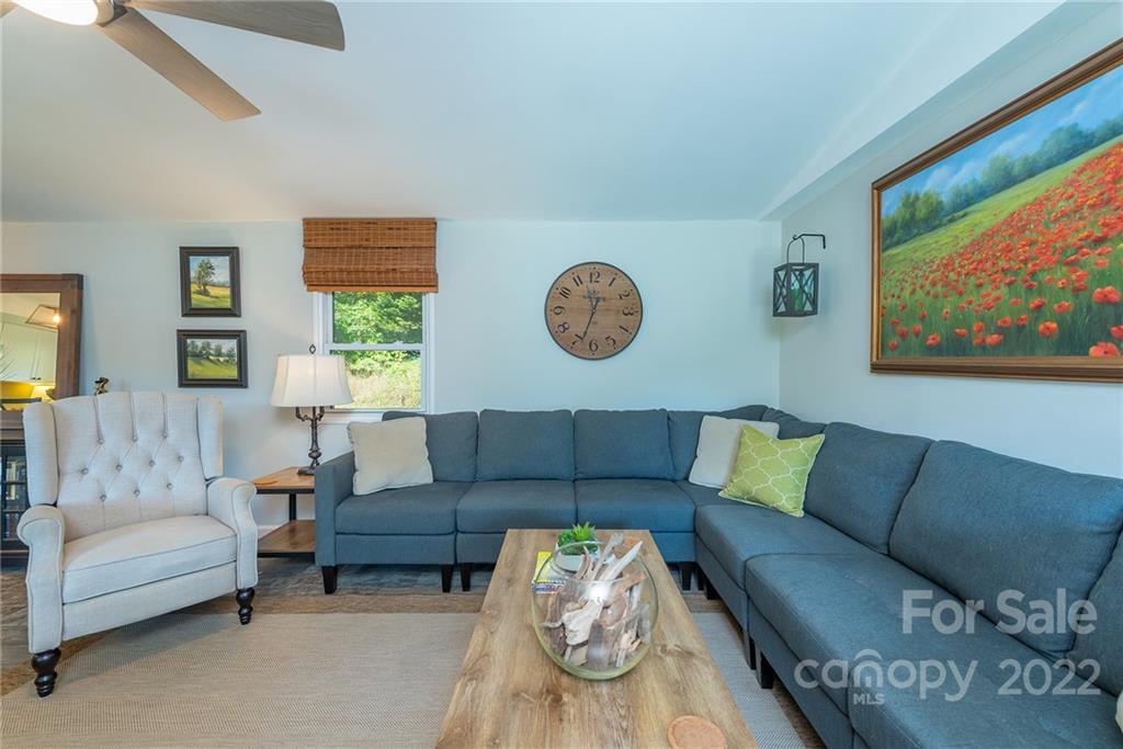 222 Bee Ridge Road Asheville, NC 28803 - Photo 18 of 48 Gallery Image 18
