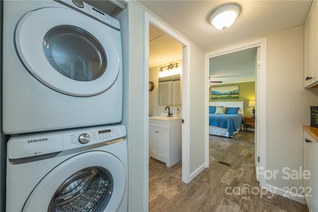 222 Bee Ridge Road Asheville, NC 28803 - Photo 22 of 48 Gallery Image 22