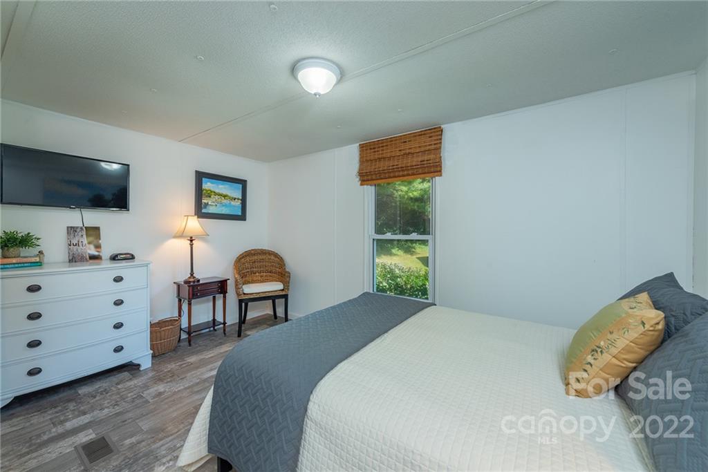 222 Bee Ridge Road Asheville, NC 28803 - Photo 29 of 48 Gallery Image 29