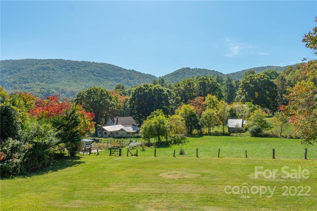 222 Bee Ridge Road Asheville, NC 28803 - Photo 39 of 48 Gallery Image 39