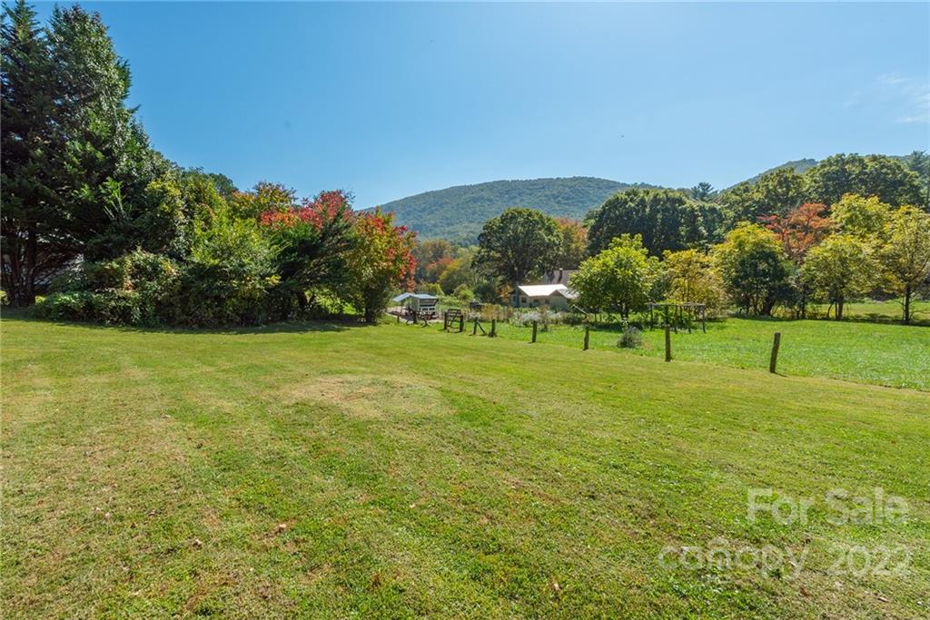 222 Bee Ridge Road Asheville, NC 28803 - Photo 46 of 48 Gallery Image 46