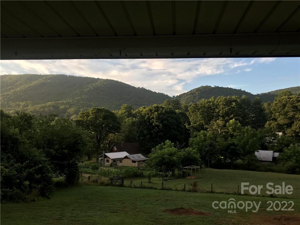 222 Bee Ridge Road Asheville, NC 28803 - Photo 47 of 48 Gallery Image 47