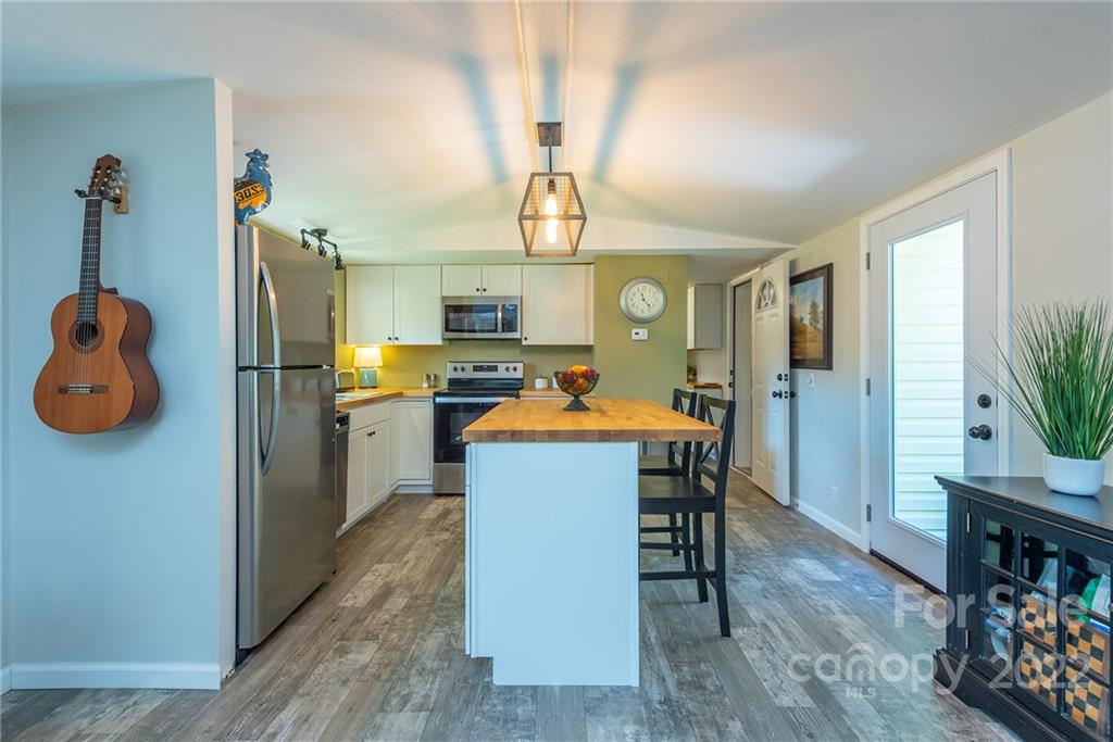 222 Bee Ridge Road Asheville, NC 28803 - Photo 8 of 48 Gallery Image 8