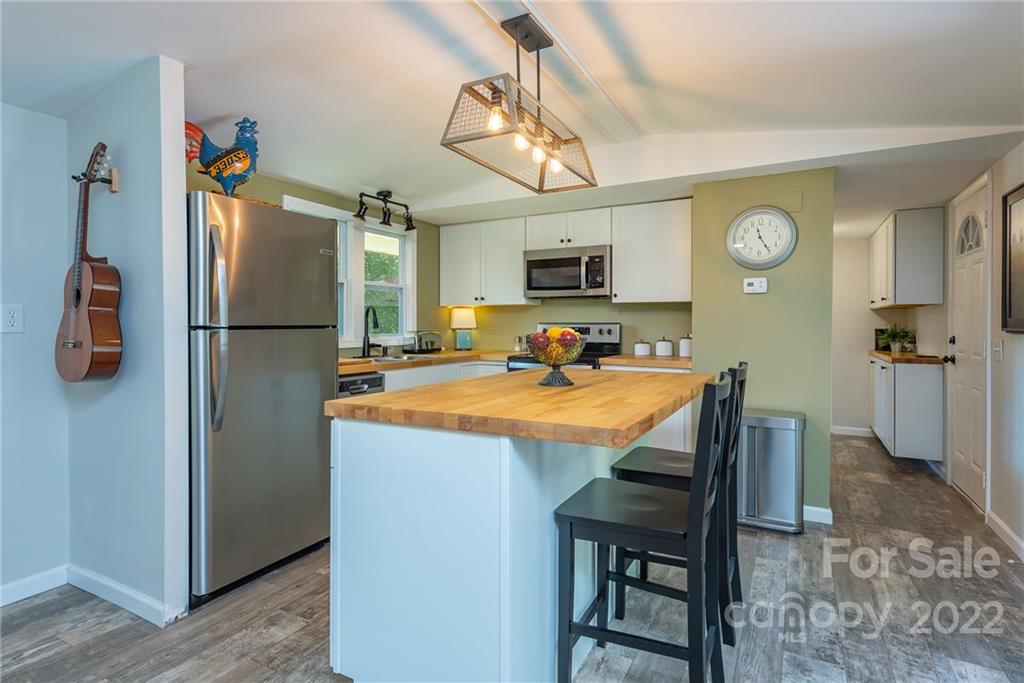 222 Bee Ridge Road Asheville, NC 28803 - Photo 10 of 48 Gallery Image 10