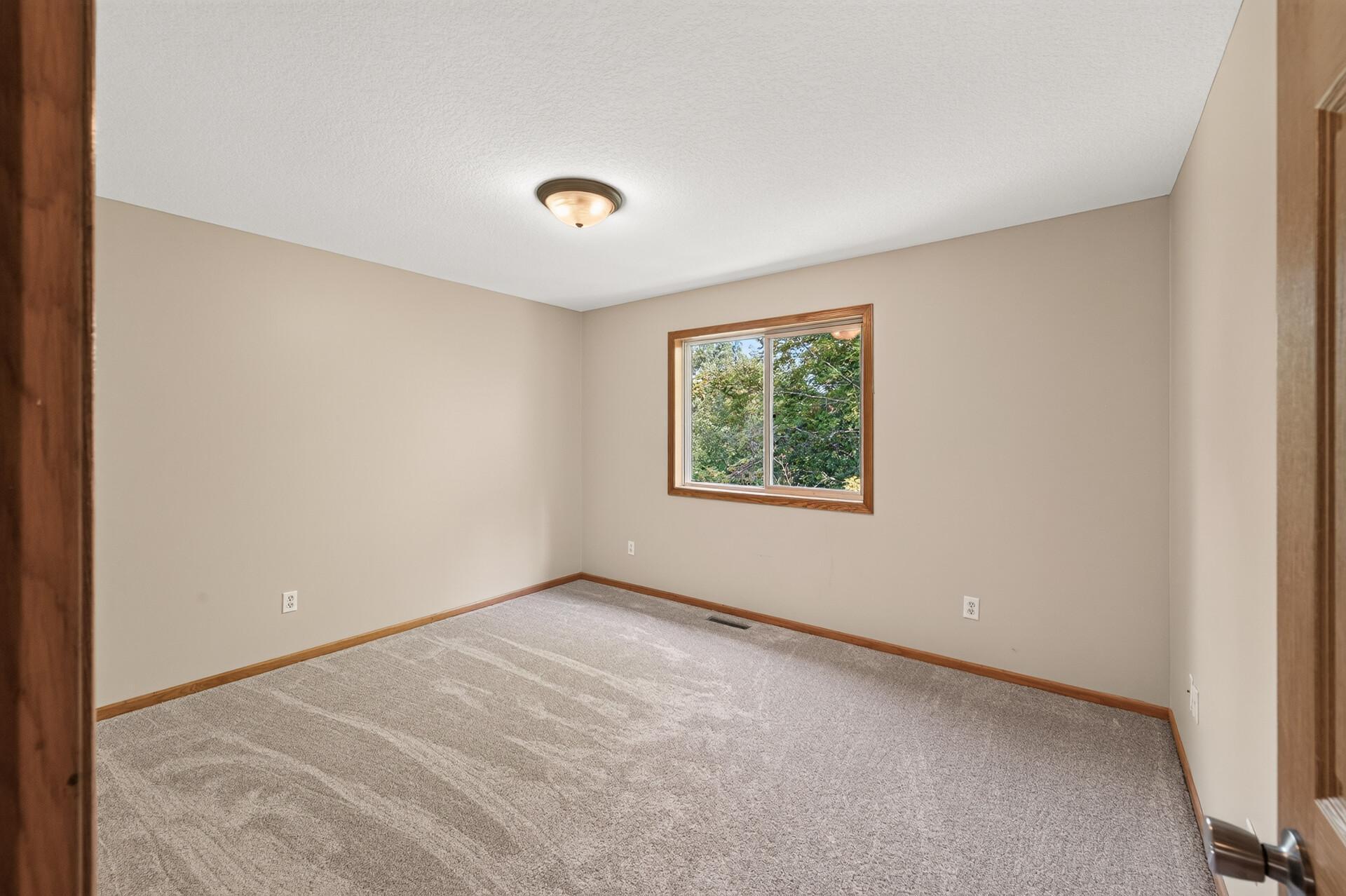 833 Glen Road Newport, MN 55055 - Photo 14 of 29 Gallery Image 14