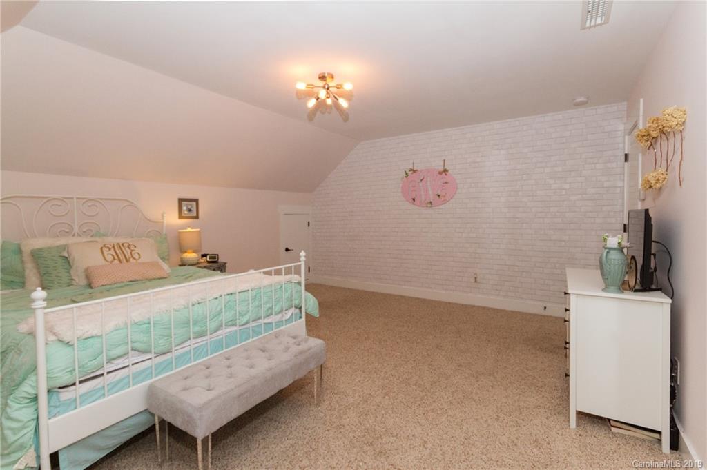 556 Wiggins Road Mooresville, NC 28115 - Photo 23 of 34 Gallery Image 23