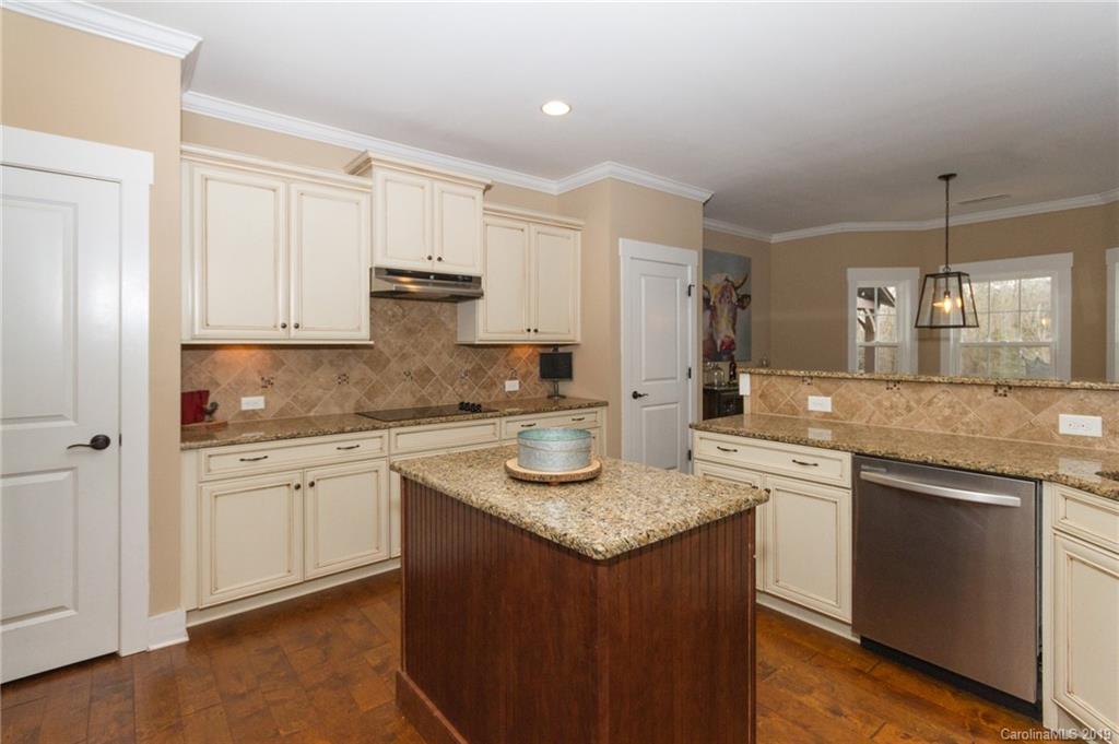 556 Wiggins Road Mooresville, NC 28115 - Photo 5 of 34 Gallery Image 5