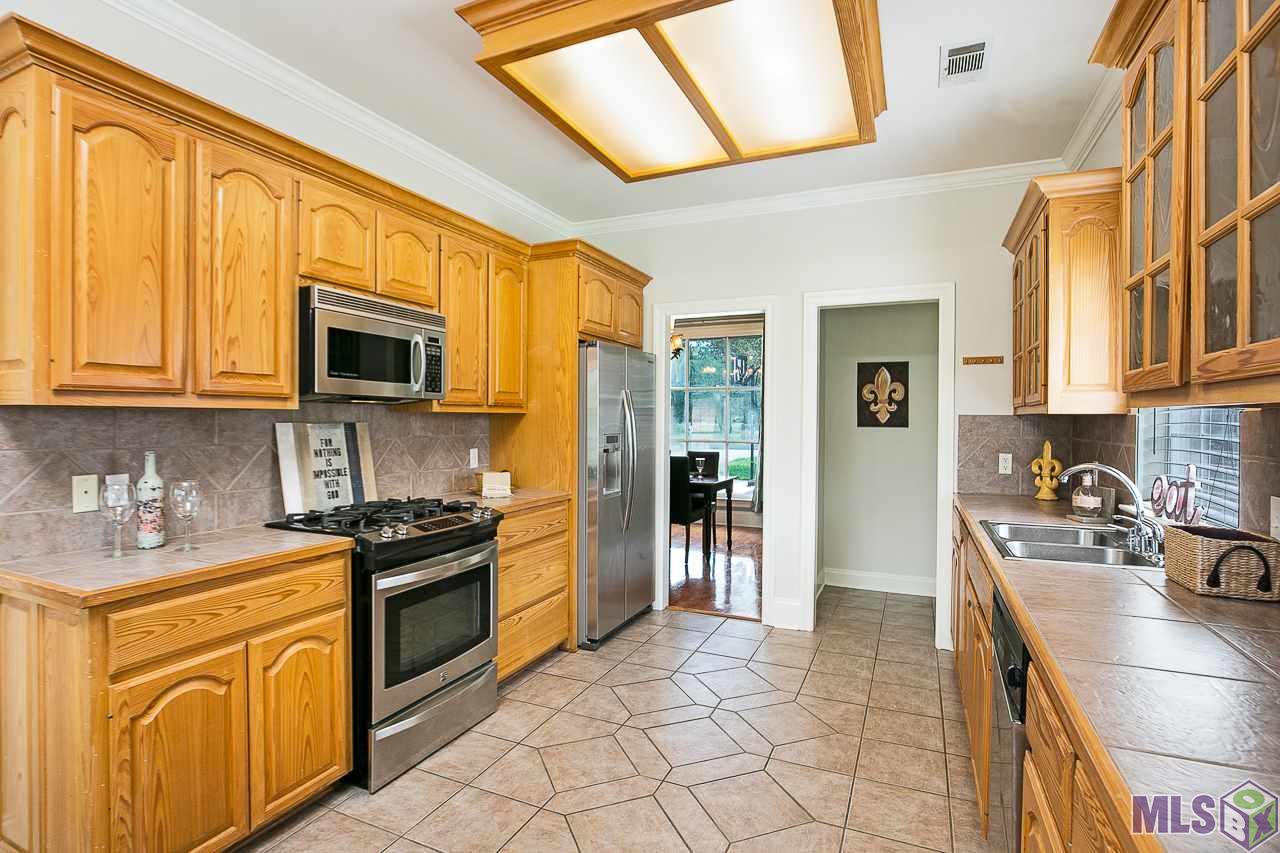 16103 Rawlings Road Prairieville, LA 70769 - Photo 4 of 24 Gallery Image 4