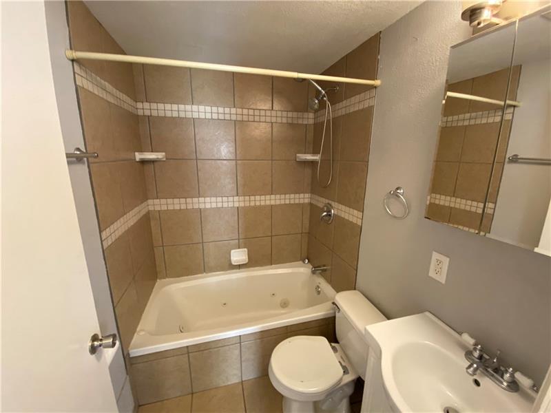 79 Price Road Presto, PA 15142 - Photo 11 of 19 Gallery Image 11