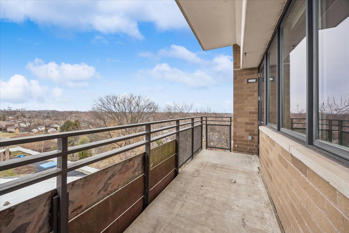 1905 South Wolf Road, Unit 607 Hillside, IL 60162 - Photo 25 of 31