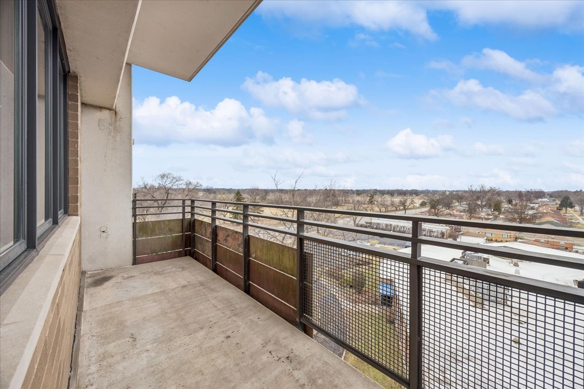 1905 South Wolf Road, Unit 607 Hillside, IL 60162 - Photo 27 of 31