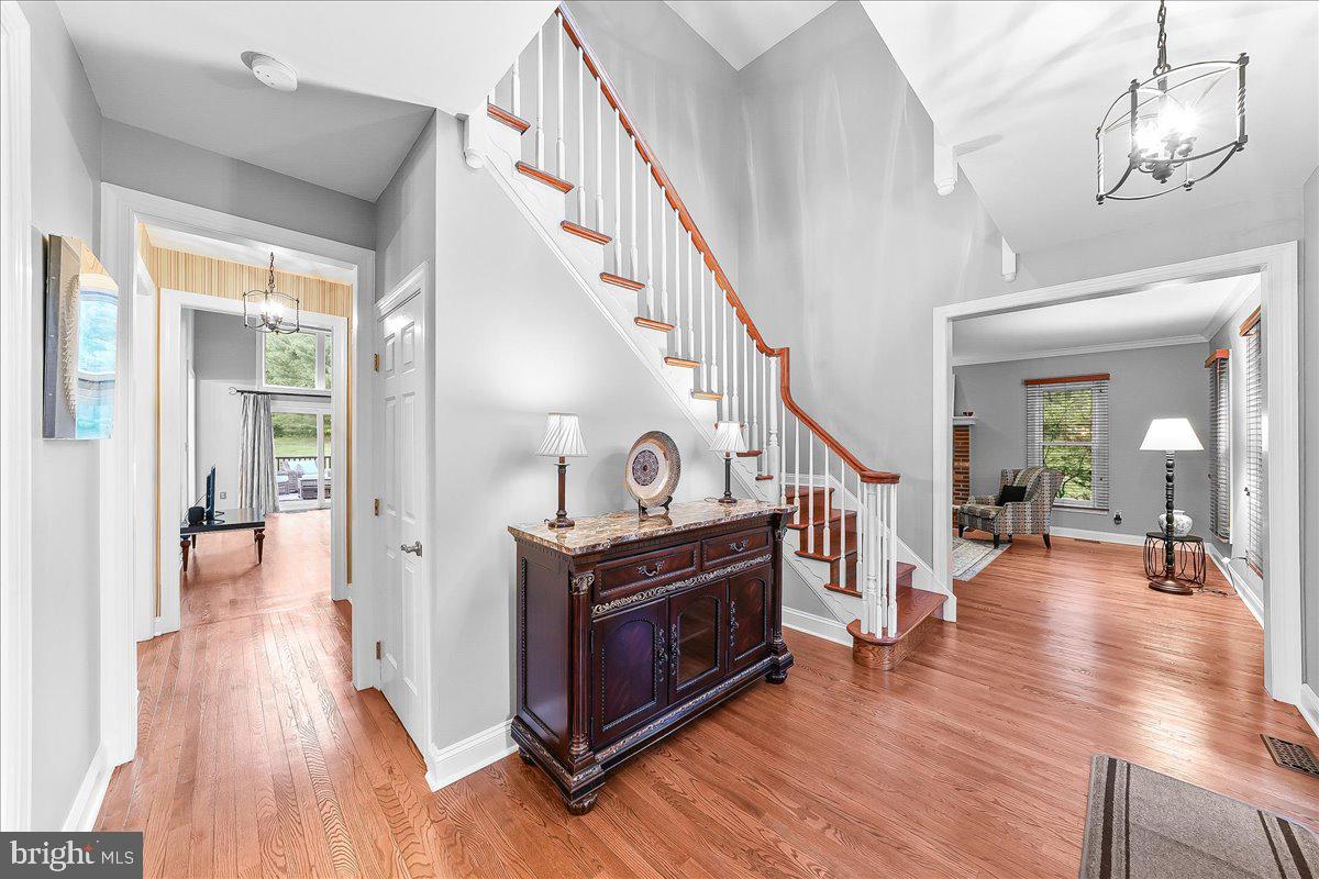 51 Ridings Way Chadds Ford, PA 19317 - Photo 16 of 57 Inviting entryway with elegant charm.