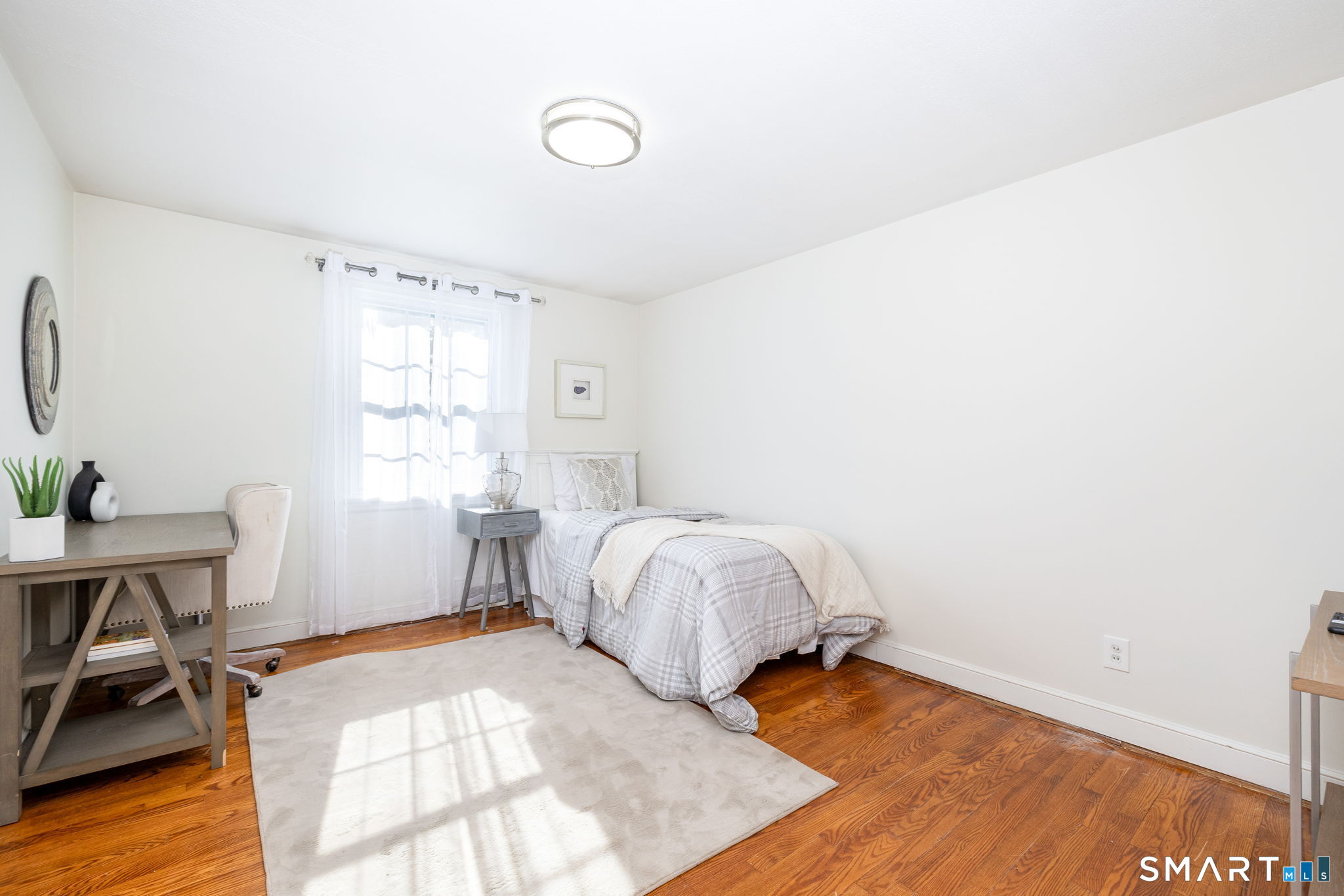 76 Collier Road Wethersfield, CT 06109 - Photo 22 of 37