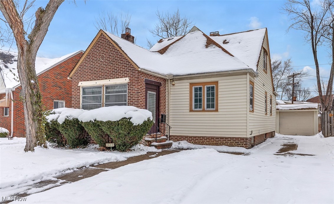 3462 Doris Road Cleveland, OH 44111 - Photo 1 of 19 Gallery Image 1