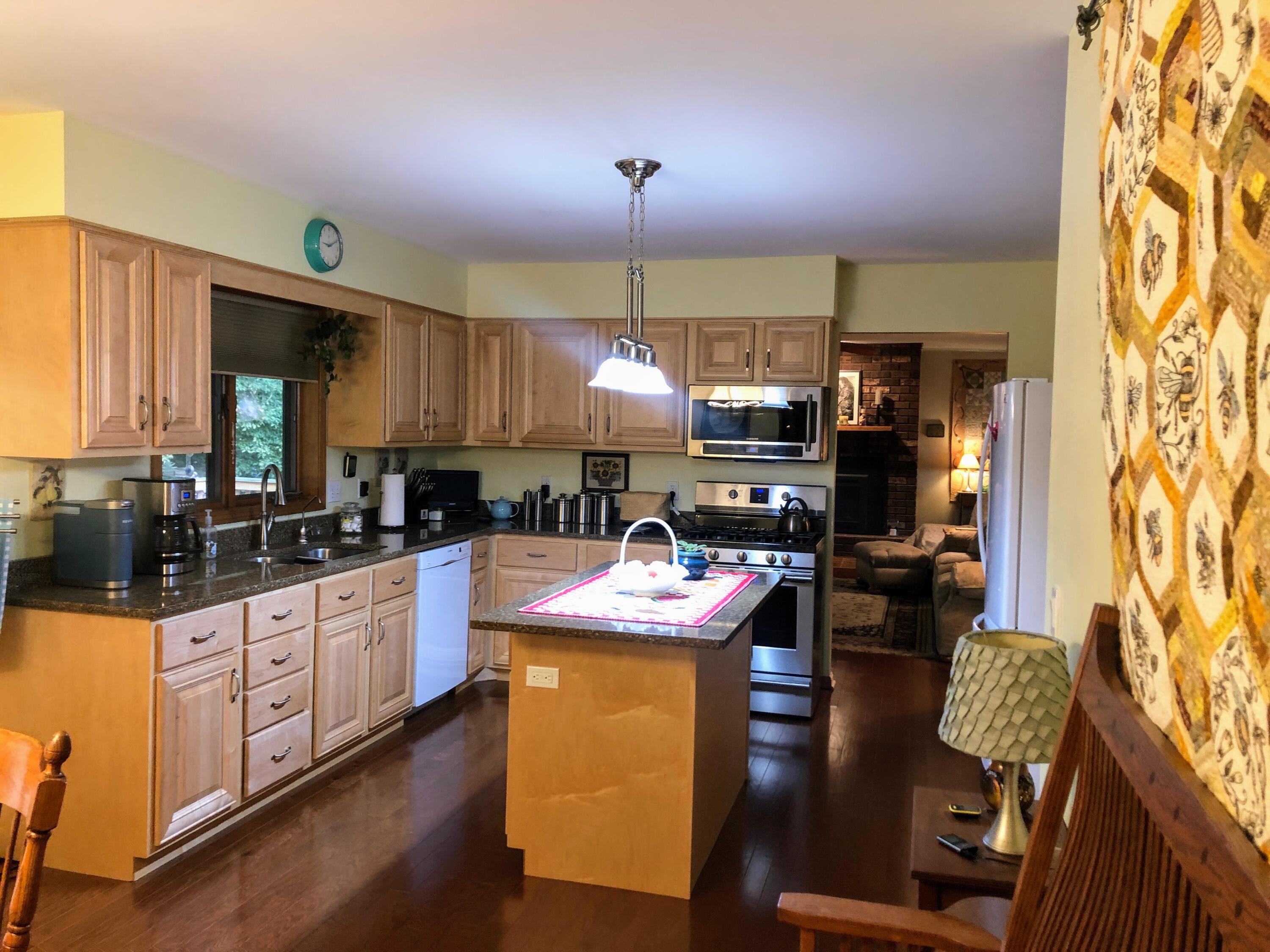 21075 1 Mile Road Reed City, MI 49677 - Photo 7 of 43 kitchen