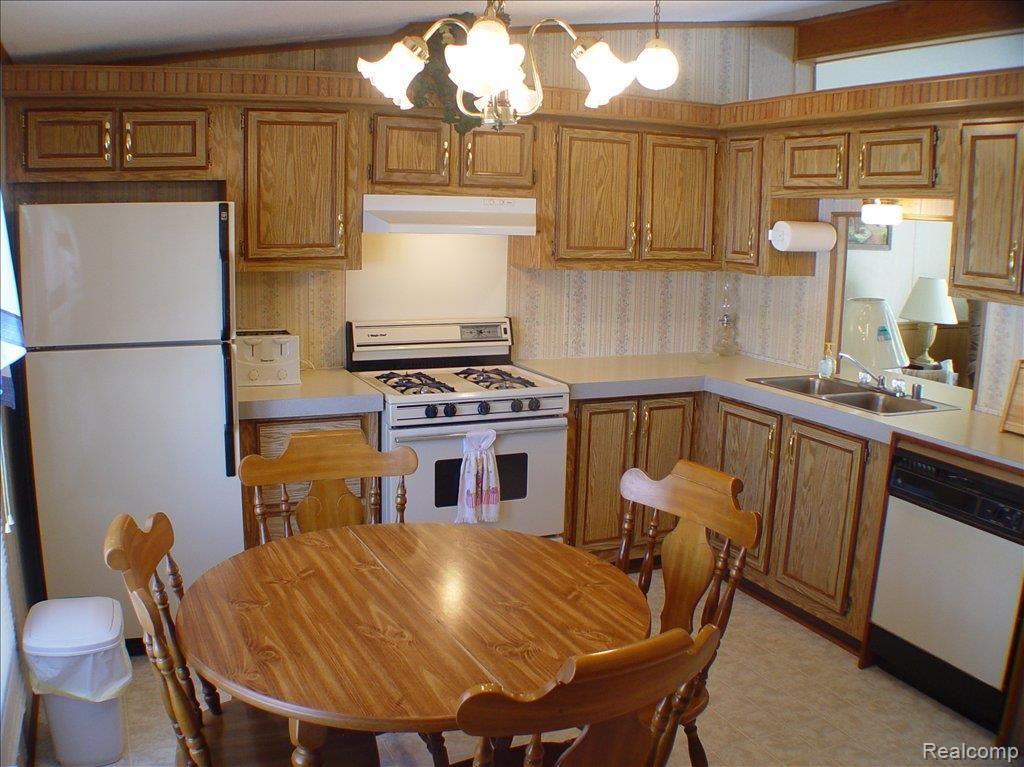 9023 Forest Road Whitmore Lake, MI 48189 - Photo 2 of 9 DSC04936