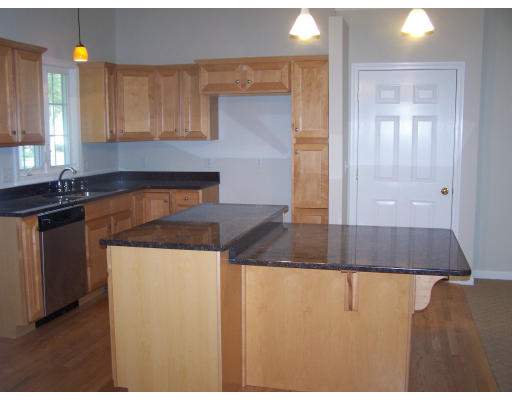 202 Russell Road, Unit E Westfield, MA 01085 - Photo 3 of 16 Gallery Image 3