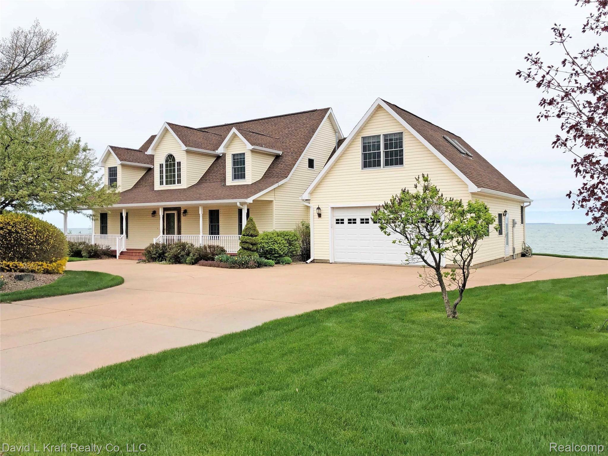 7630PortAustinFront2.jpg