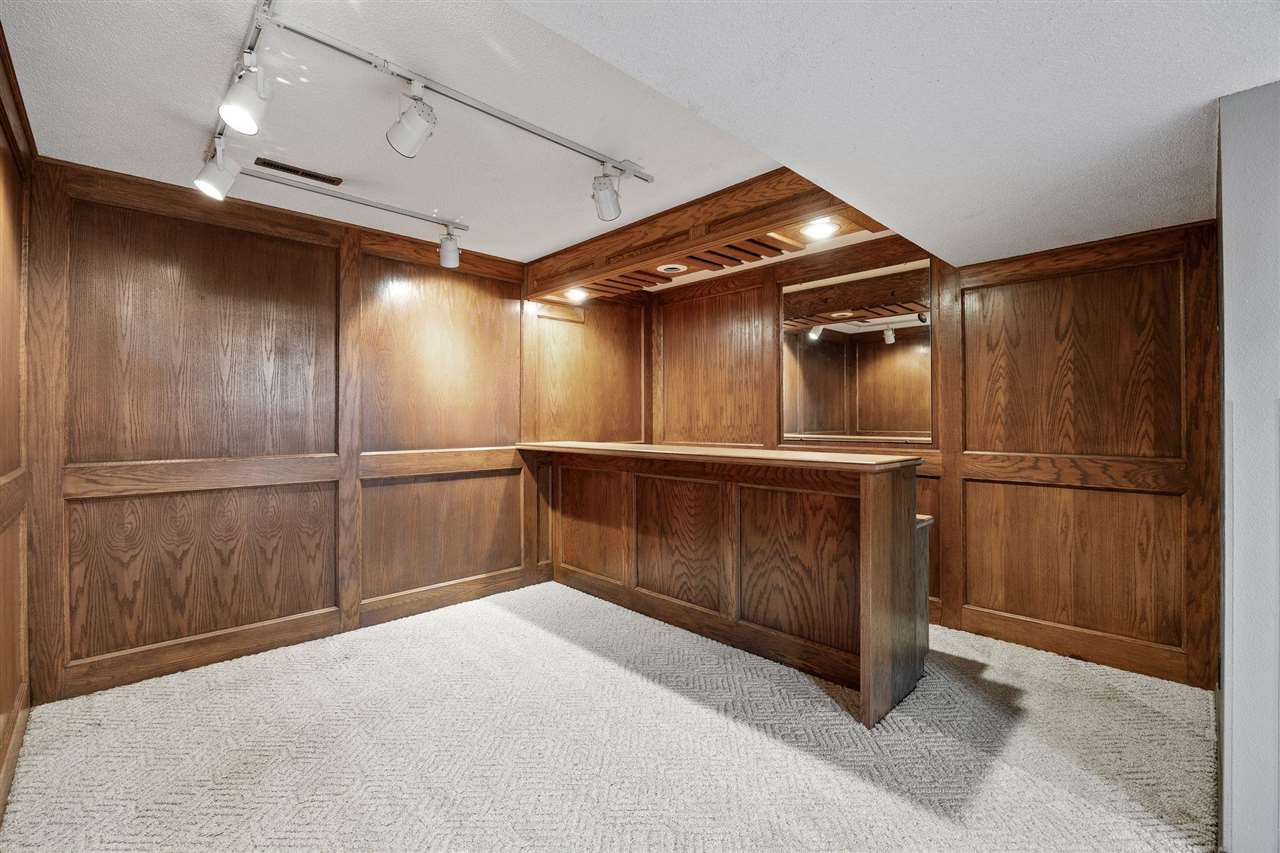 7405 Beverly Road Southwest Fairfax, IA 52228 - Photo 19 of 36 Gallery Image 19